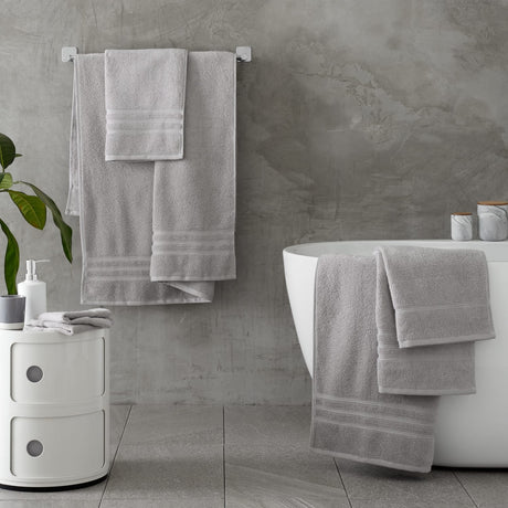 Catherine Lansfield Zero Twist 100% Cotton 450gsm Towels - Silver - Zero Twist Silver Group
