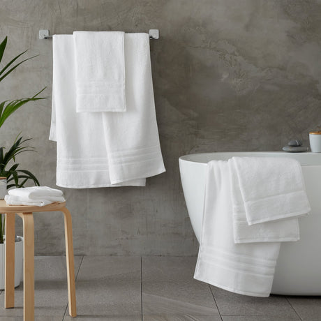 Catherine Lansfield Zero Twist 100% Cotton 450gsm Towels - White - Zero Twist White Group