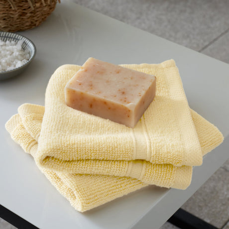 Catherine Lansfield Zero Twist 100% Cotton 450gsm Towels - Yellow