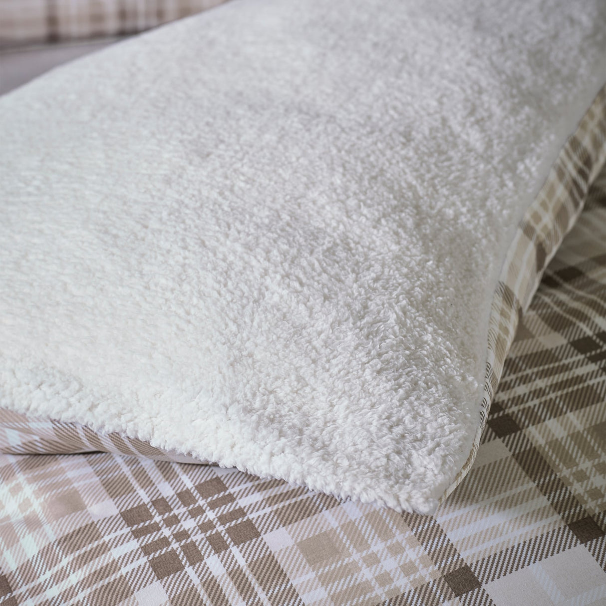Catherine Lansfield Cosy Sherpa Check Duvet Cover Set - Cosy Sherpa Check Natural Duvet Set