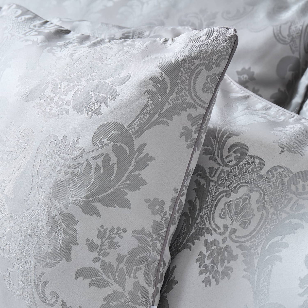 Catherine Lansfield Damask Jacquard Filled Cushion 43cm x 43cm - Silver - Damask Jacquard Cushion Silver