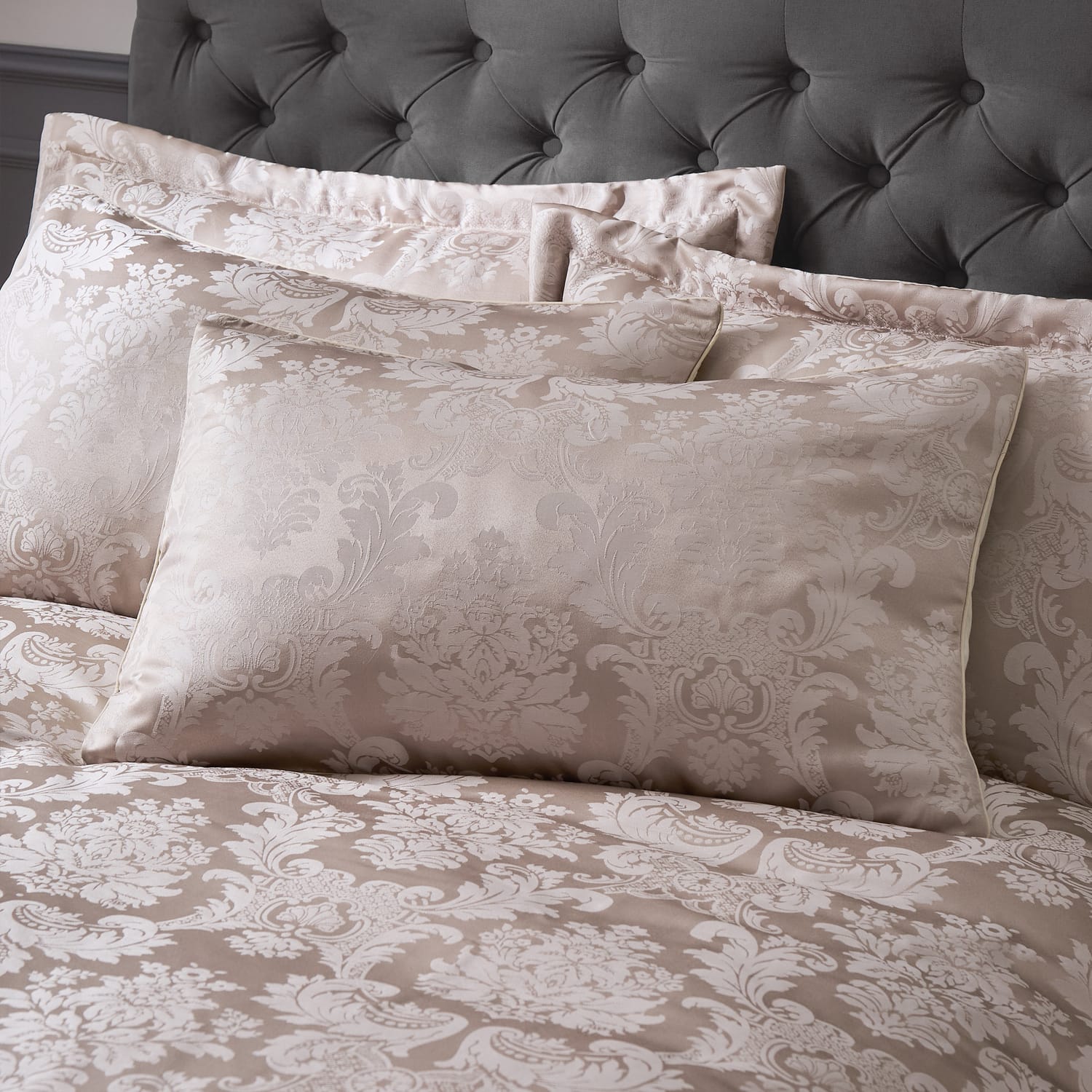 Catherine Lansfield Damask Jacquard Duvet Cover Set - Damask Jacquard Duvet Set Champagne