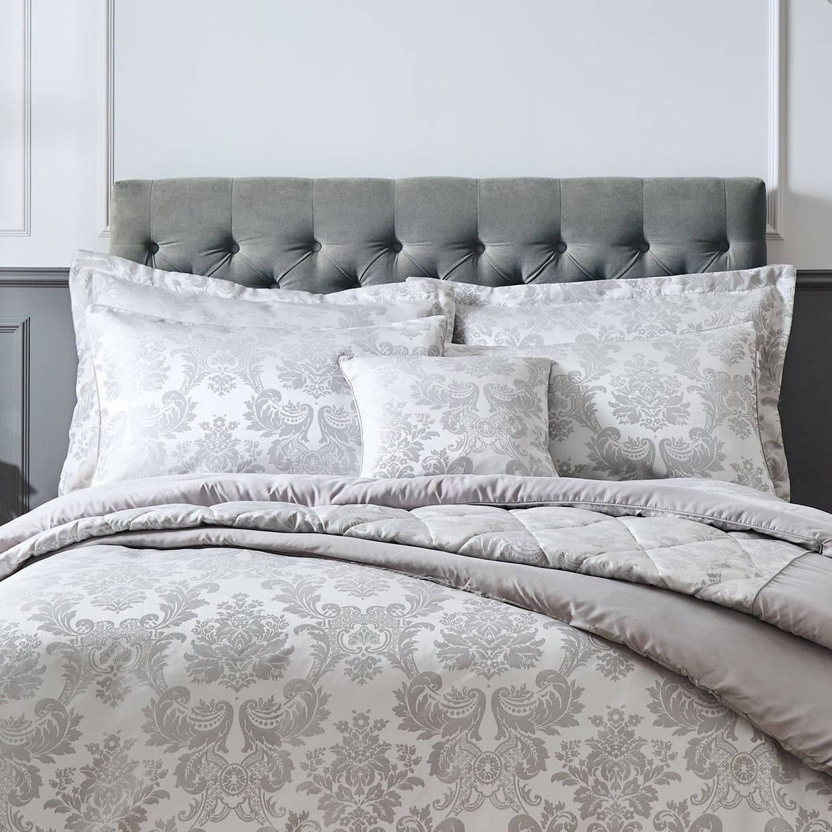 Catherine Lansfield Damask Jacquard Filled Cushion 43cm x 43cm - Silver - Damask Jacquard Pilowshams Silver