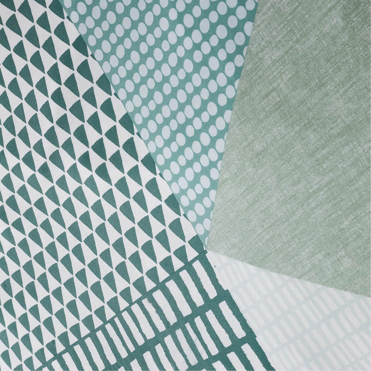 Catherine Lansfield Larsson Geo Duvet Cover Set - Larsson Geo Duvet Set Green