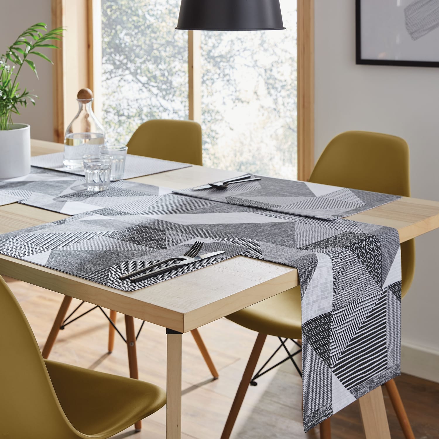 Catherine Lansfield Larsson Geo Geometric Grey Placemat 2 Pack - Larsson Geo Grey Placemat Pair