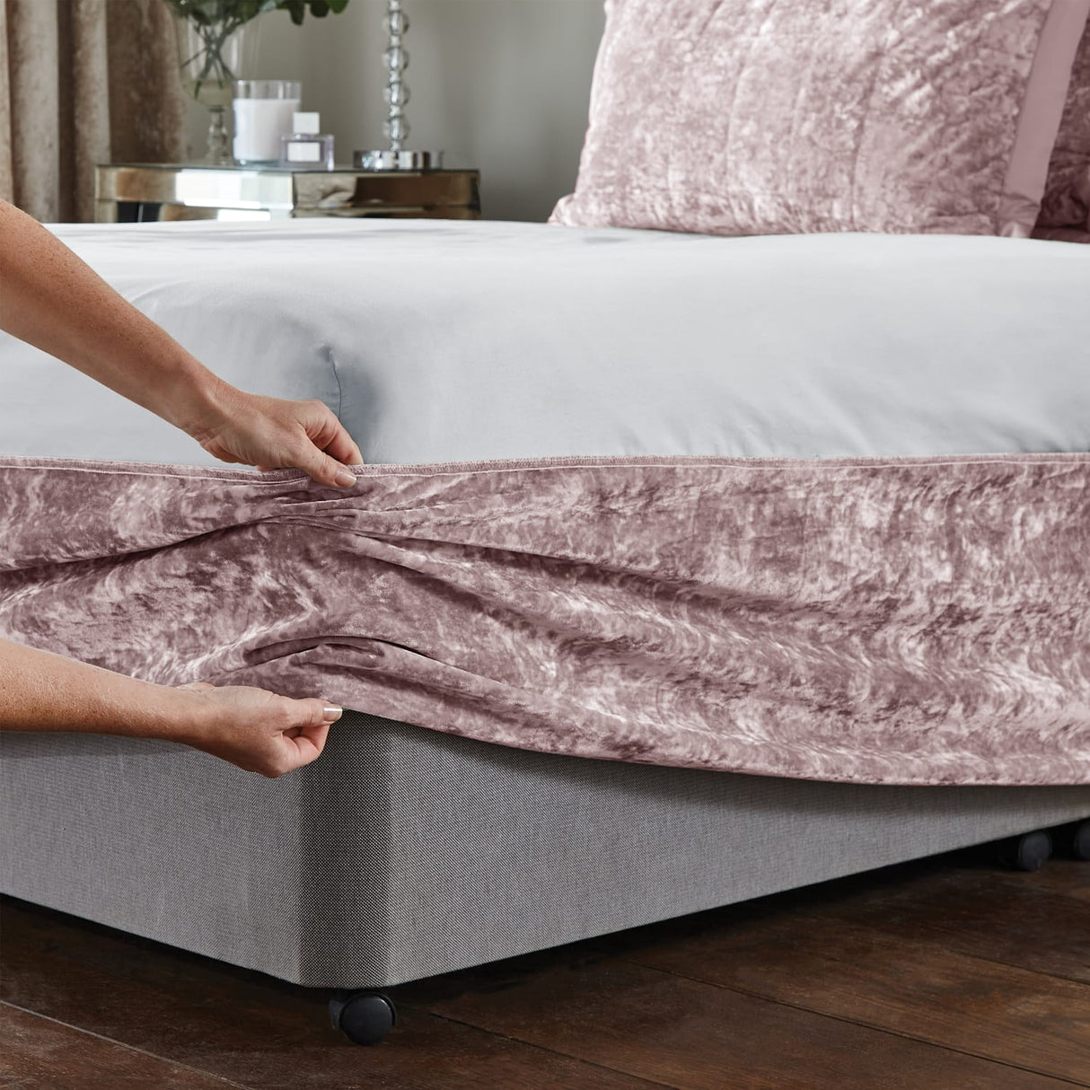 Catherine Lansfield Diamante Filled Cushion 45cm x 45cm - Blush - Crushed Velvet Divan Wrap Band Blush
