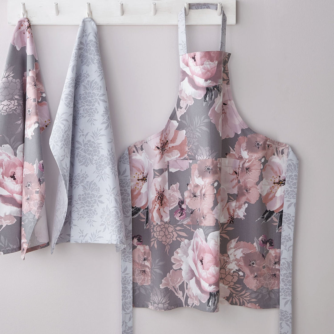 Catherine Lansfield Dramatic Floral Apron 100% Cotton