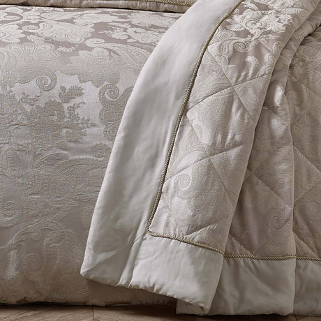Catherine Lansfield Opulent Jacquard Bedspread - Champagne Gold - Opulent Jacquard Champagne Bedspread