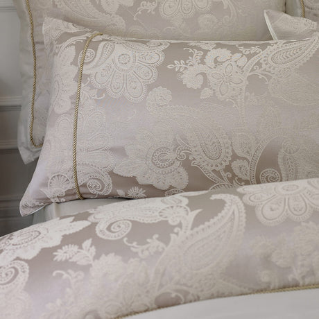 Catherine Lansfield Opulent Jacquard Duvet Cover Set - Champagne Gold - Opulent Jacquard Champagne Duvet Set