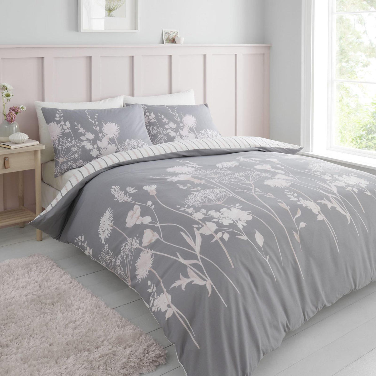 Catherine Lansfield Meadowsweet Floral Reversible Duvet Cover Set - Grey & Pink