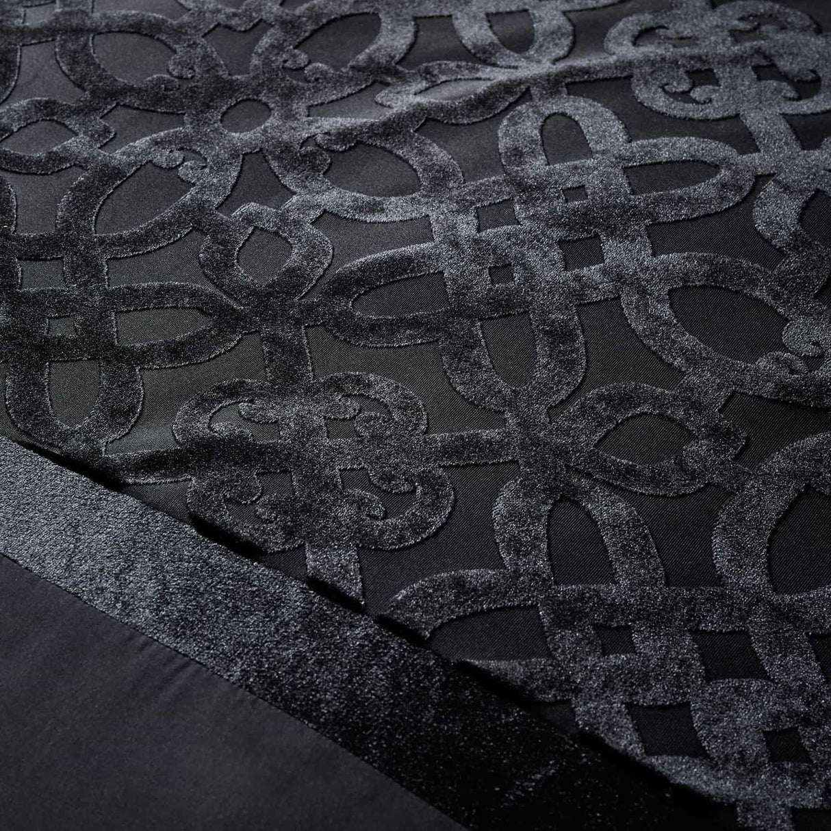 Catherine Lansfield Lattice Cut Velvet Duvet Cover Set - Lattice Cut Duvet Set Black