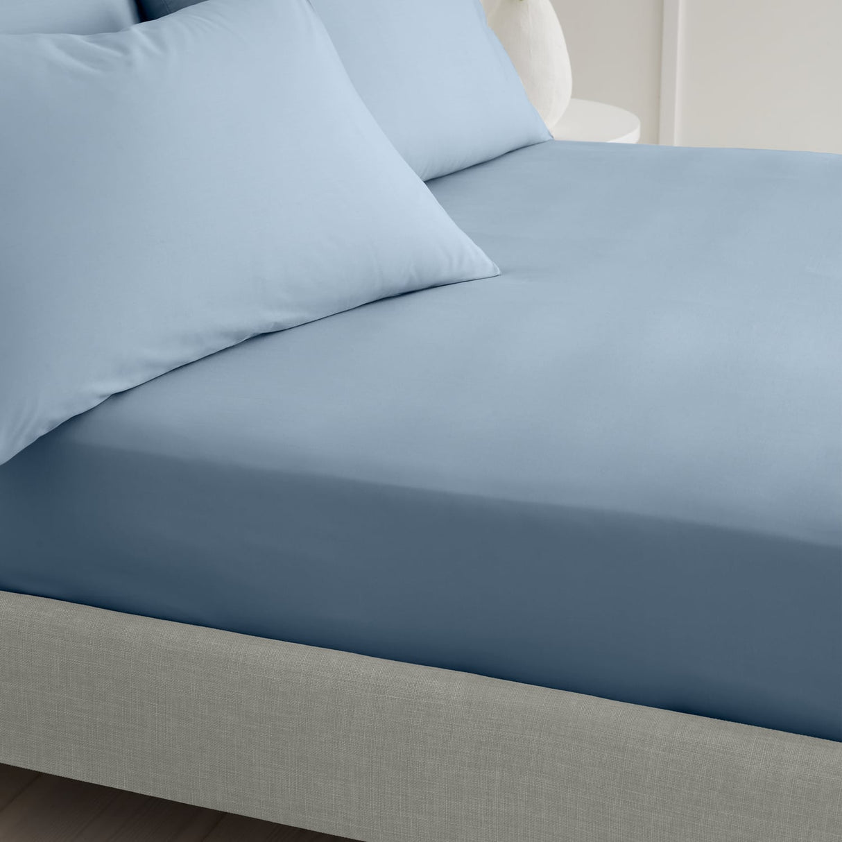 Bianca Fine Linens 200 Thread Count Percale 32cm Deep Blue 100% Cotton Fitted Sheet - 200 Thread Count Percale Fitted Sheet Blue