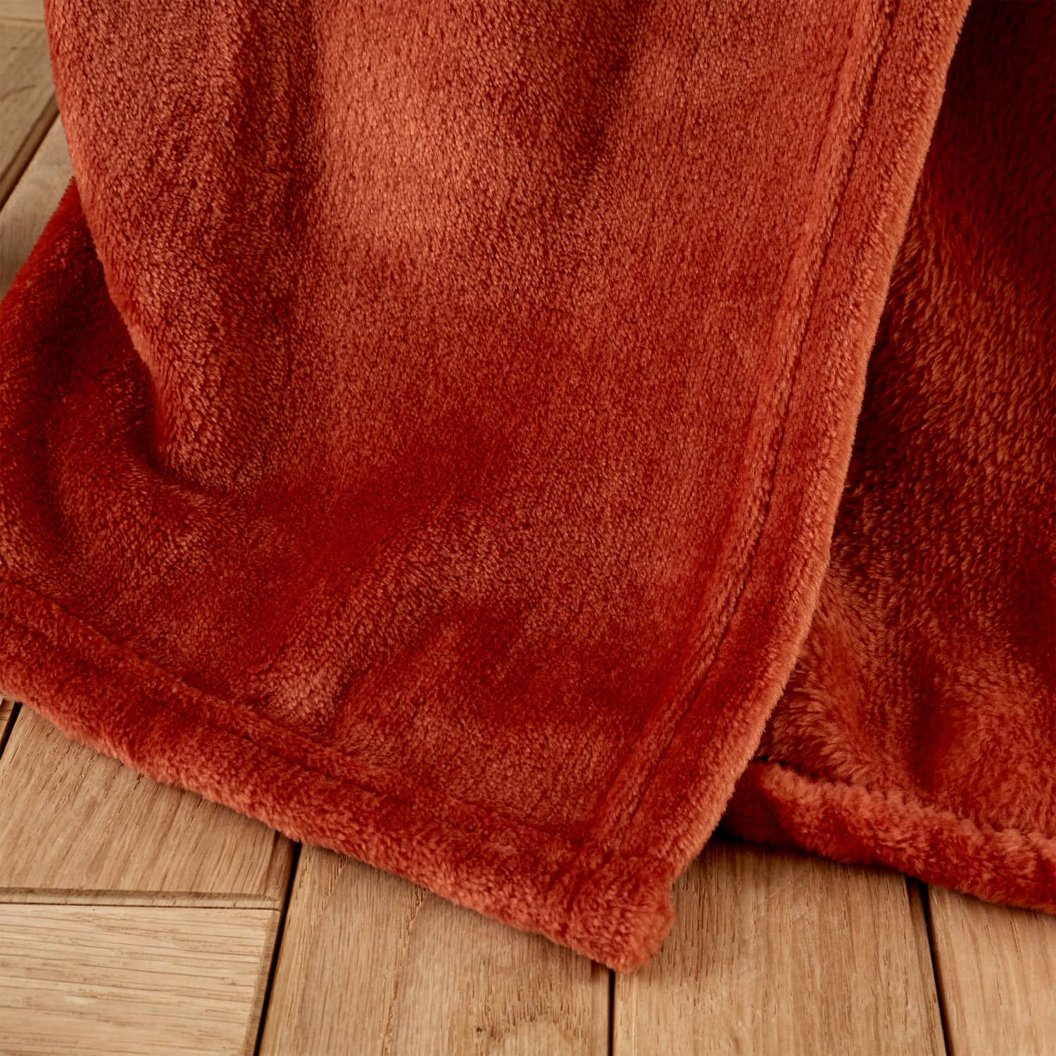 Catherine Lansfield Raschel Velvet Touch Throw – Burnt Orange – 130cm x 170cm - Extra Large Raschel Velvet Touch Burnt Orange
