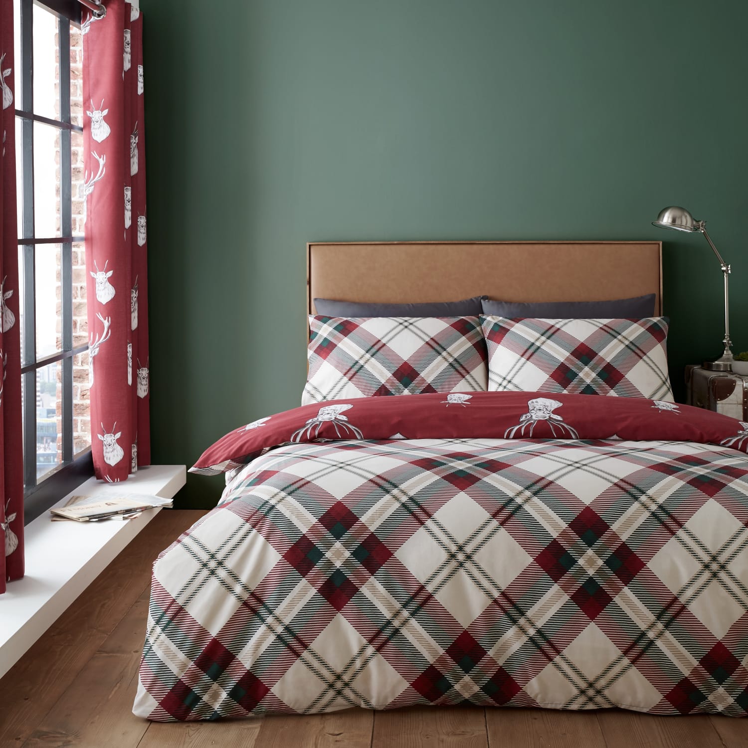 Catherine Lansfield Munro Stag Check Eyelet Curtains Polycotton - Munro Stag Check