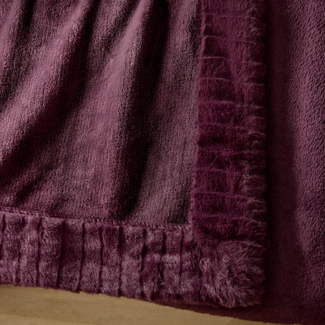 Catherine Lansfield Velvet and Faux Fur Throw – Plum – 150cm x 200cm - Velvet And Faux Fur Plum Throw