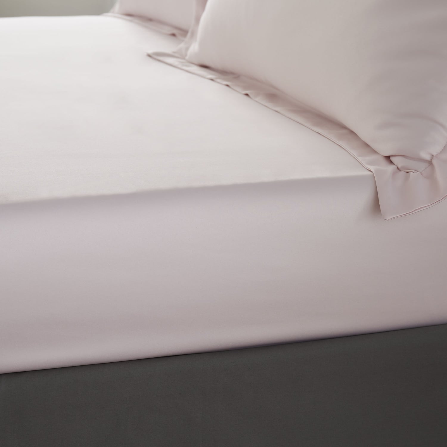 Catherine Lansfield Silky Soft Satin 30cm Deep Blush Fitted Sheet