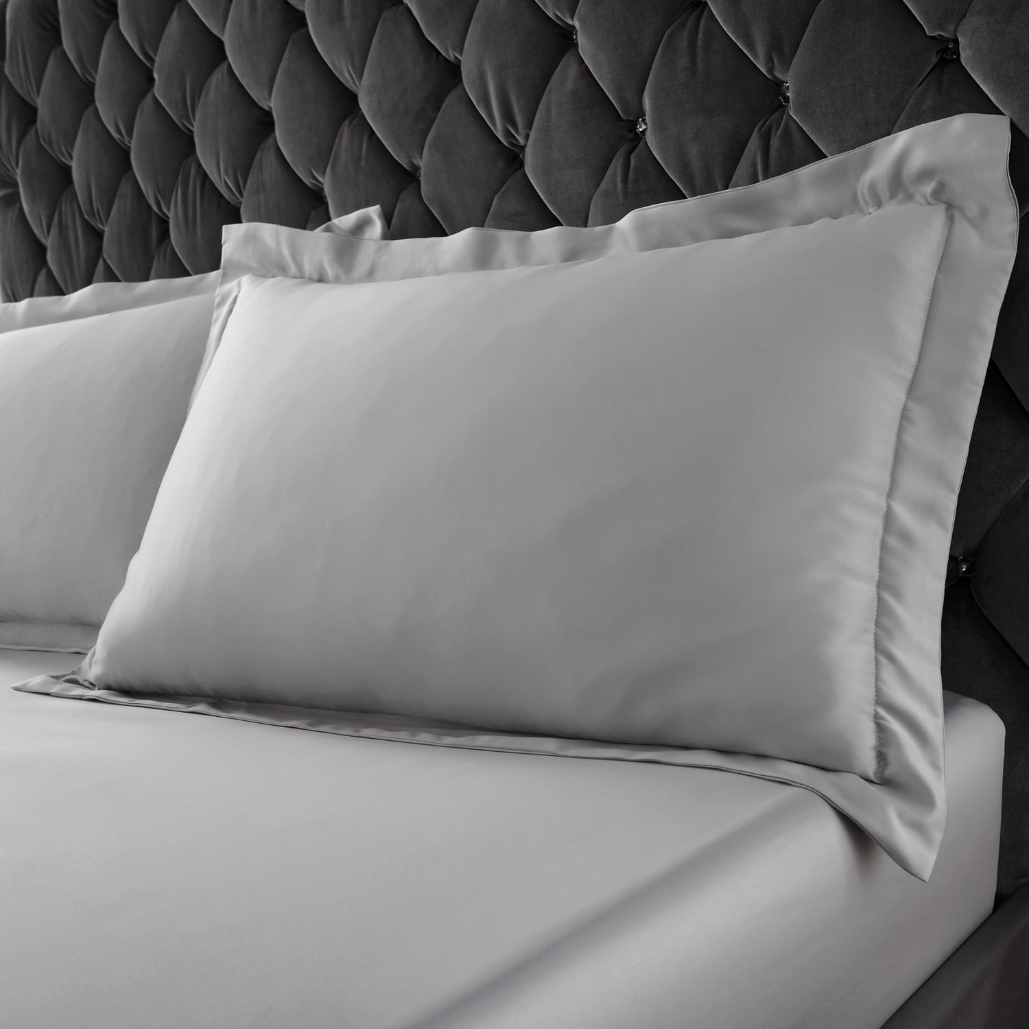 Catherine Lansfield Silky Soft Satin Pillowcases - Silky Soft Satin Oxford Pillowcase Silver