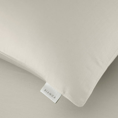 Matthew Williamson Xanadu Peacock Leopard 200 Thread Count Cotton Pillowcases - Pink - 400 Thread Count Cotton Standard Pillowcase Pair Oyster