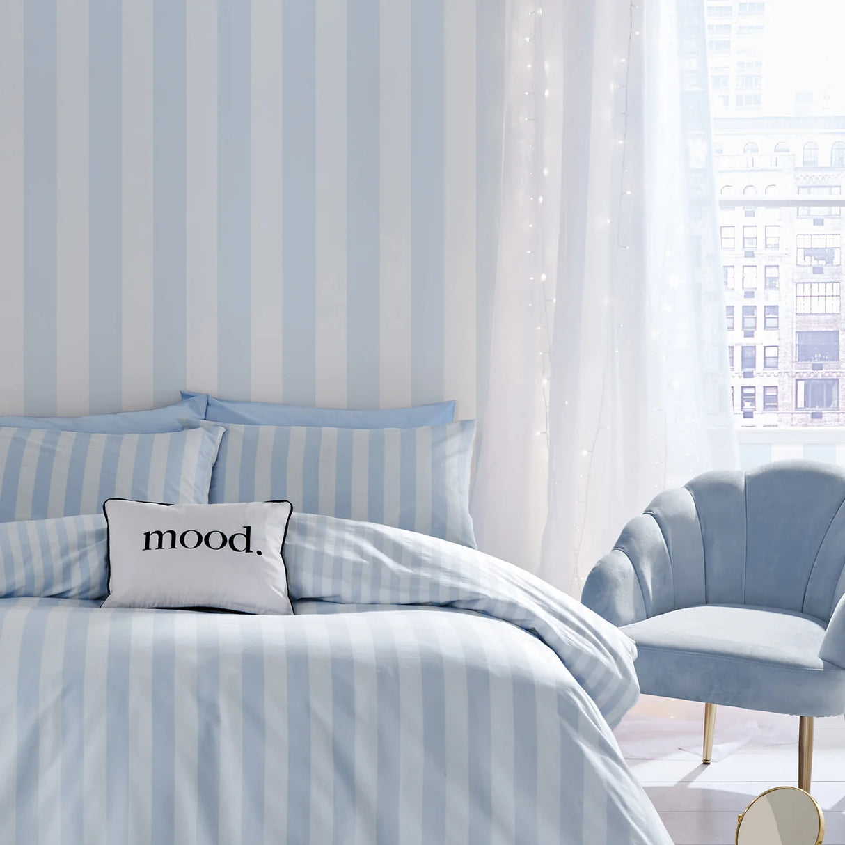 Sassy B Stripe Tease Wallpaper