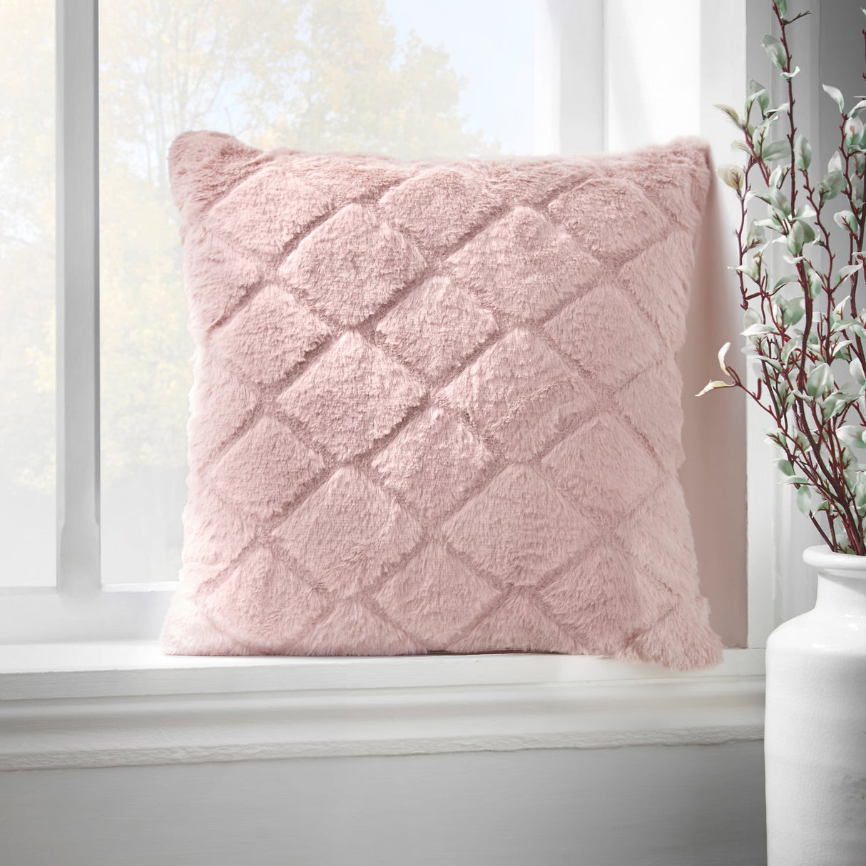 Catherine Lansfield Cosy Diamond Filled Cushion 43cm x 43cm - Blush - Cosy Diamond Cushion Blush