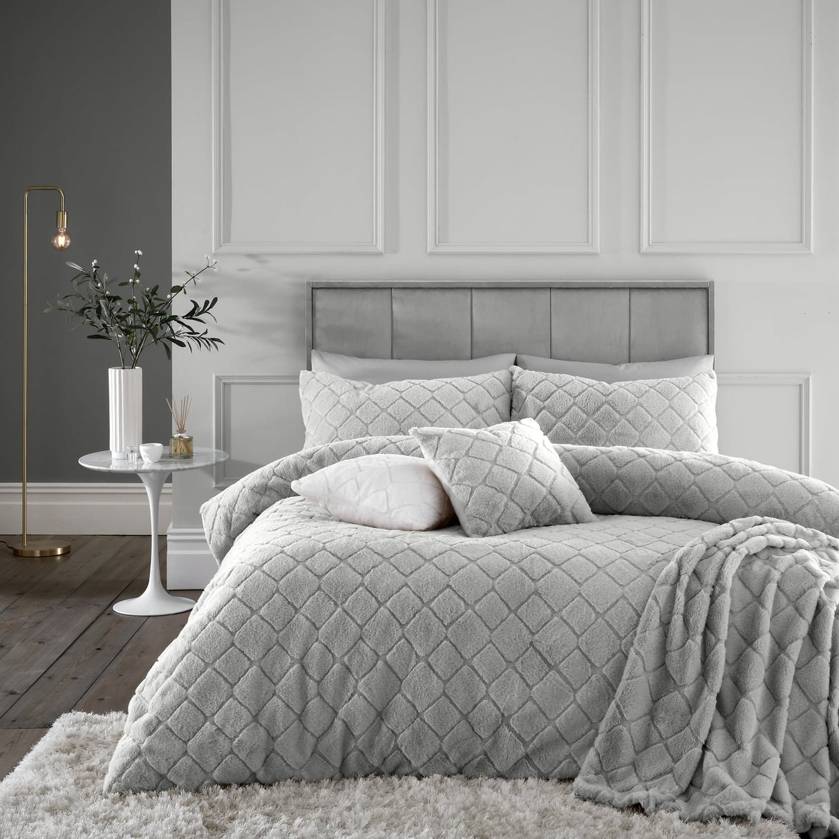 Catherine Lansfield Cosy Diamond Geometric Duvet Cover Set - Silver