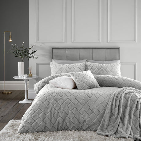 Catherine Lansfield Cosy Diamond Geometric Duvet Cover Set - Silver