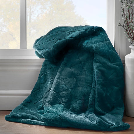 Catherine Lansfield Cosy Diamond Throw – Bottle Green – 130cm x 170cm - Cosy Diamond Throw Bottle Green