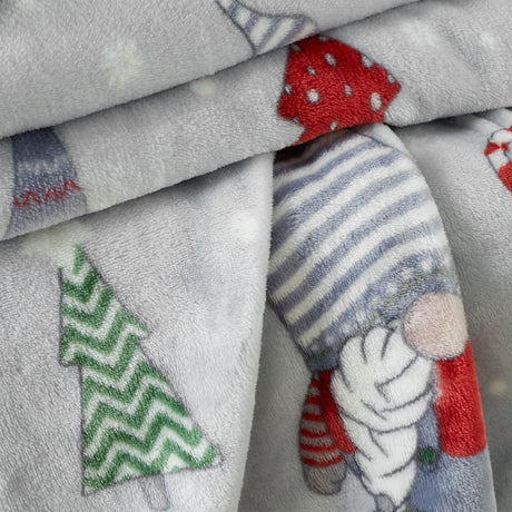 Catherine Lansfield Christmas Festive Gnomes Fleece Throw – Grey – 130cm x 170cm - Cosy Christmas Gnomes Throw
