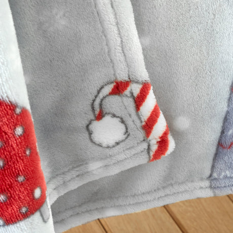 Catherine Lansfield Christmas Festive Gnomes Fleece Throw – Grey – 130cm x 170cm - Cosy Christmas Gnomes Throw