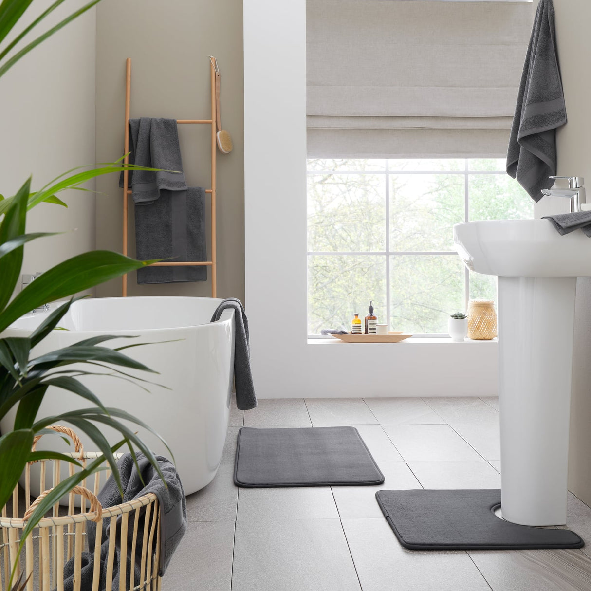 Catherine Lansfield Anti-Bacterial 500gsm 2 Piece Bath Sheet Towel Bale - Charcoal - Antibacterial Charcoal Group