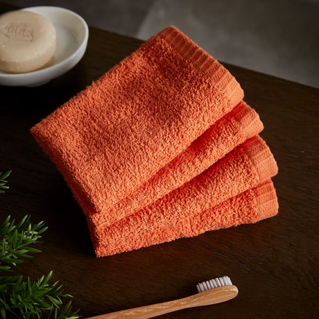 Catherine Lansfield Quick Dry Cotton Face Cloths 4 Pack 30x30cm - Orange - Quick Dry Face Cloth 4 Pk Orange