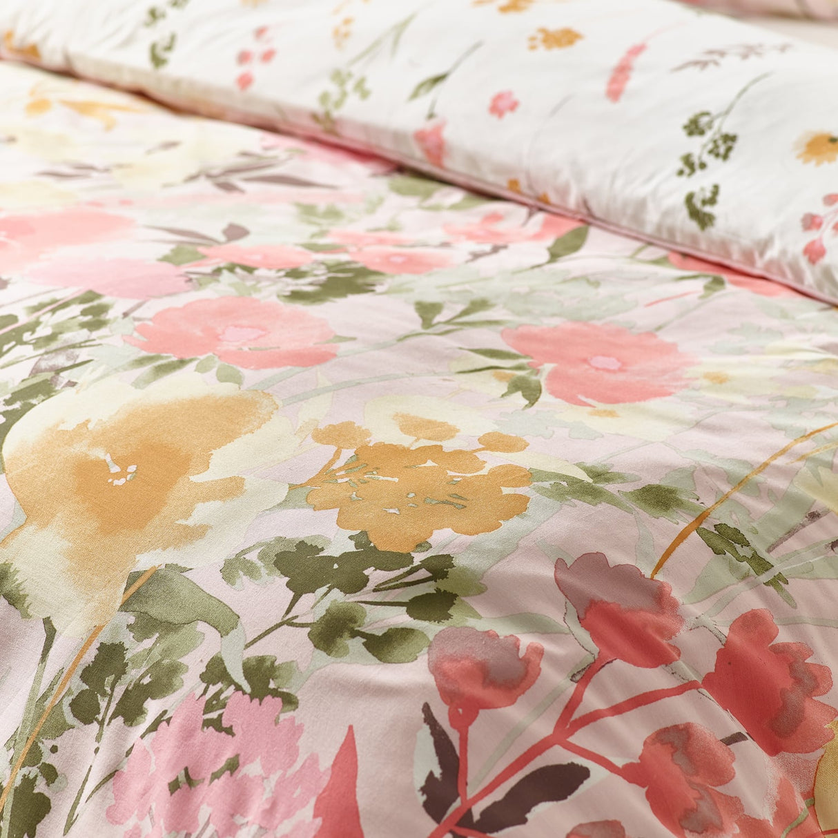 Catherine Lansfield Countryside Floral Duvet Cover Set - Countryside Floral Pink