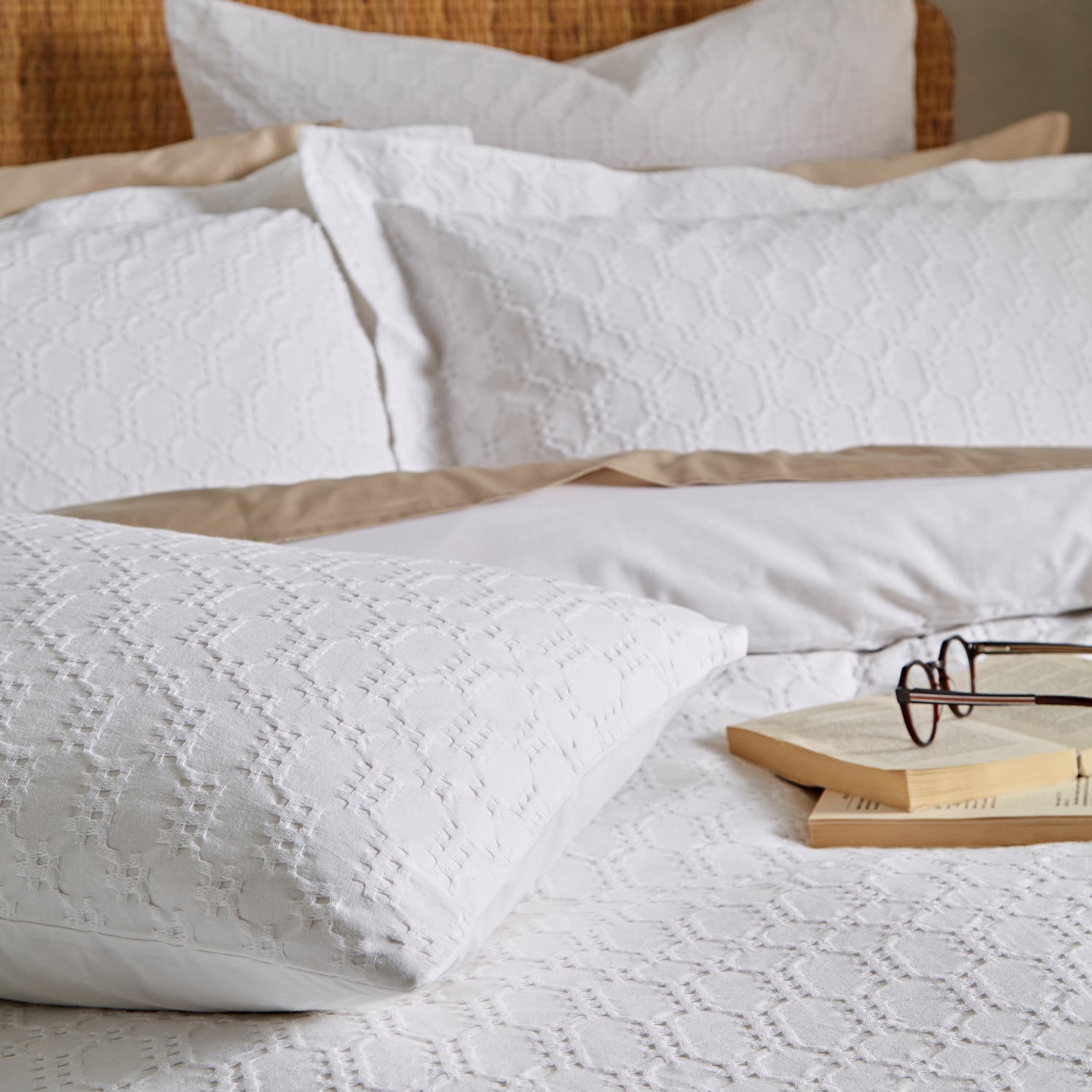 Bianca Fine Linens Waffle Cotton Circle Duvet Cover Set - Waffle Cotton Circle Duvet Set White