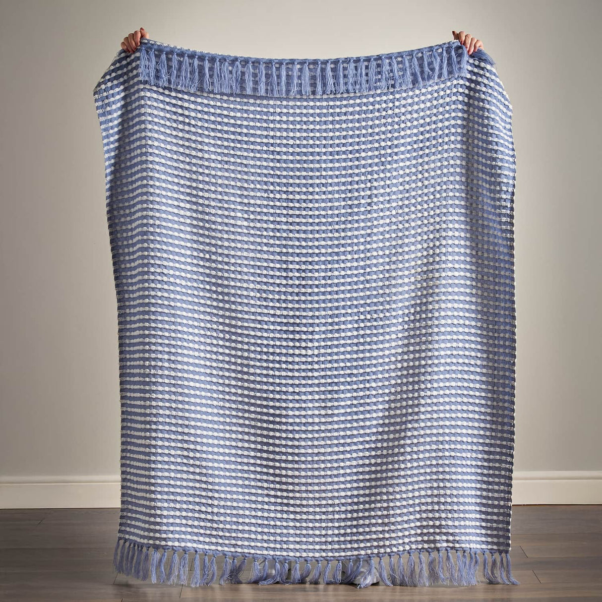 Catherine Lansfield Stab Stitch Throw – Blue – 125cm x 150cm - Stab Stitch Blue Throw