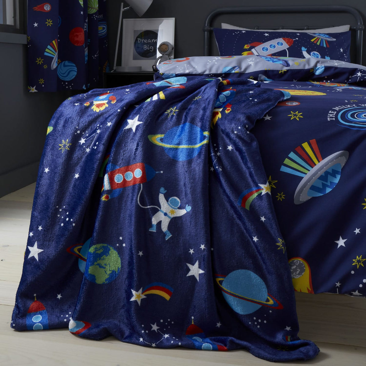 Catherine Lansfield Lost in Space Kids Cosy Throw - Lost In Space Throw