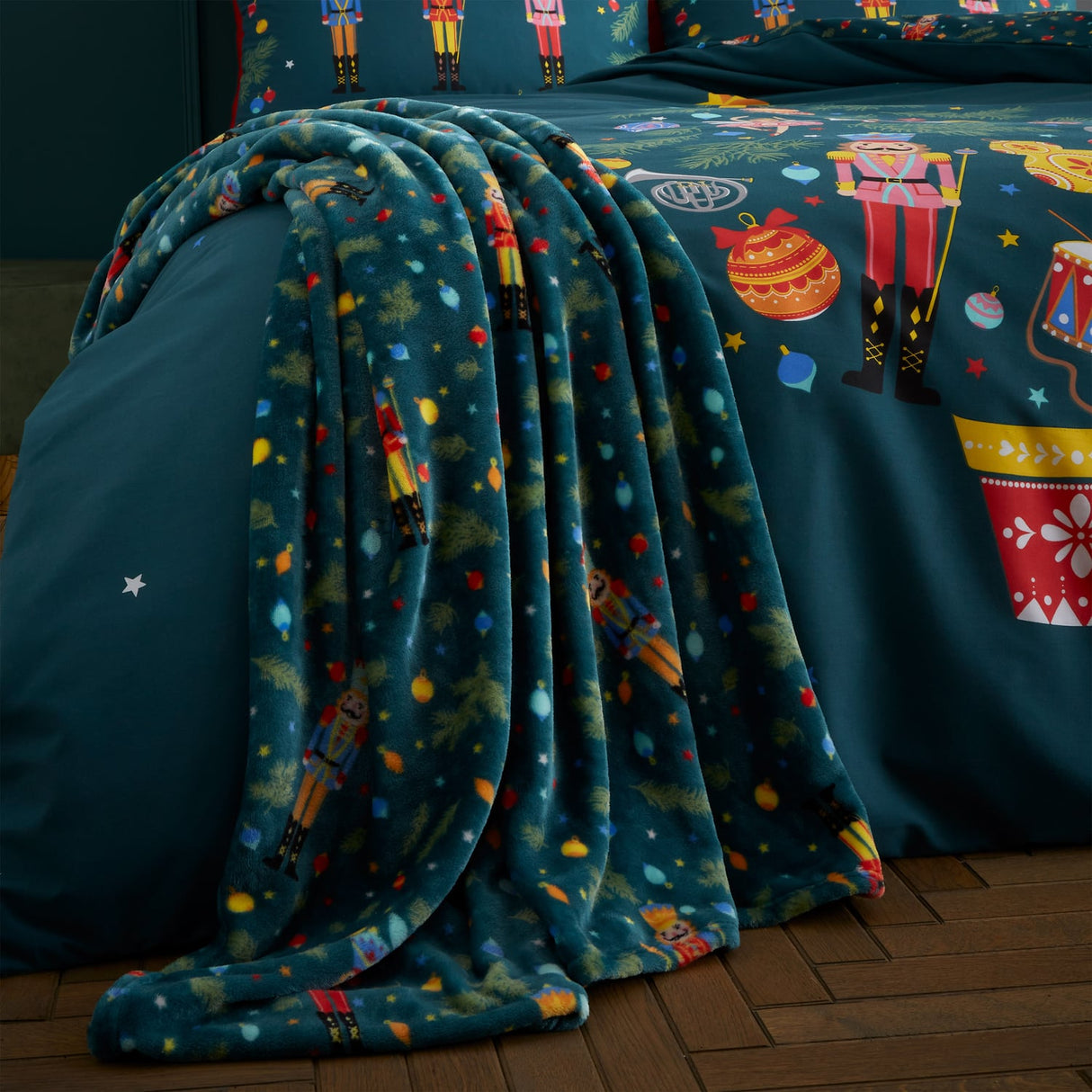 Catherine Lansfield Christmas Nutcracker Throw - Christmas Nutcracker Throw