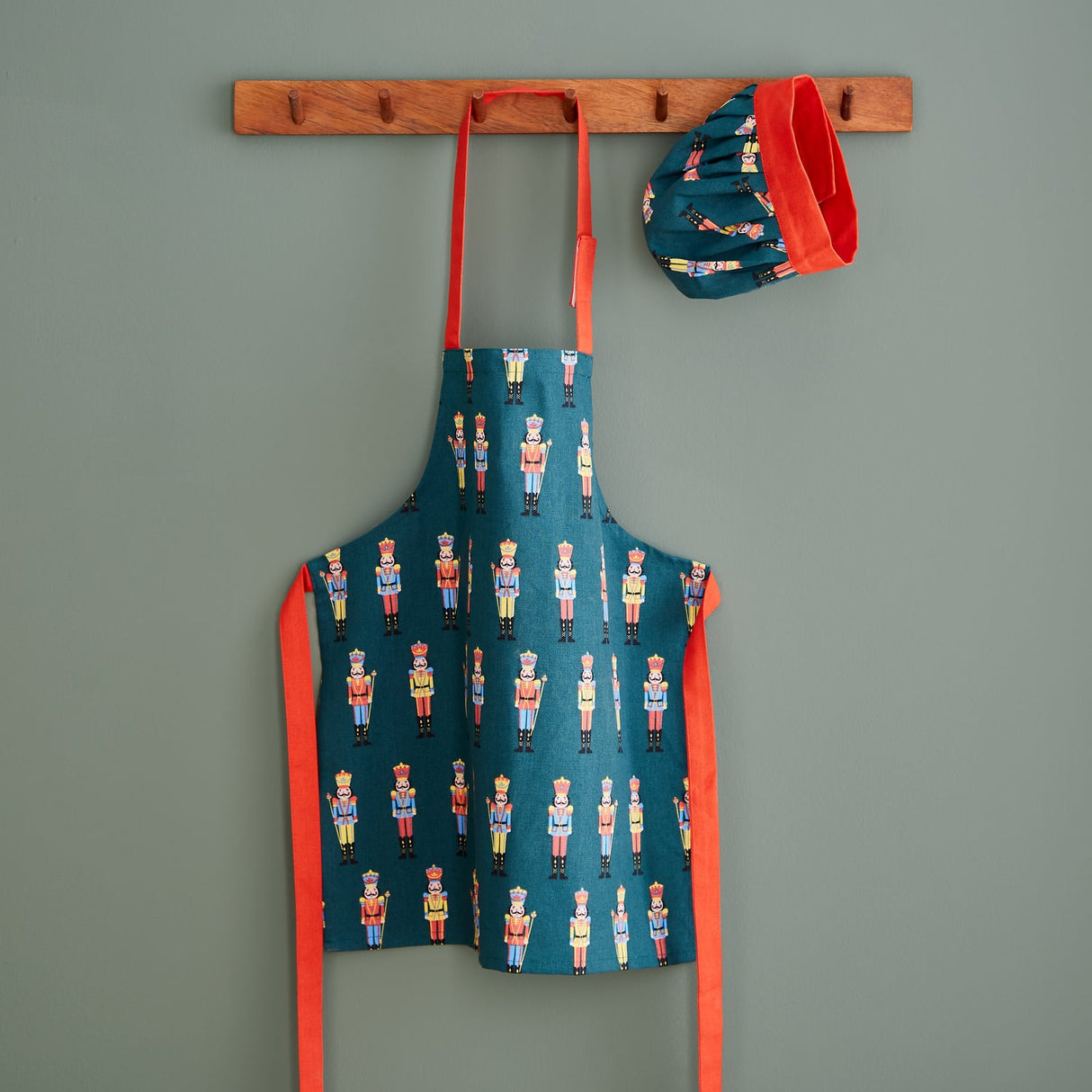Catherine Lansfield Nutcracker Christmas Cotton Apron - Nutcracker Kids Hat And Apron