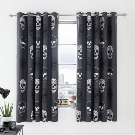 Catherine Lansfield Skulls Kids Eyelet Curtains Polycotton - Skulls Curtains
