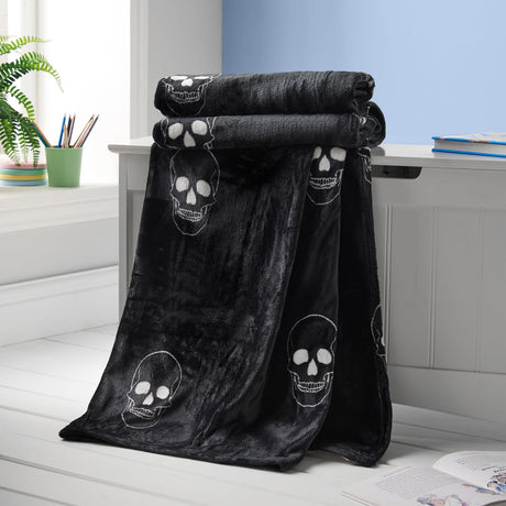 Catherine Lansfield Skulls Throw