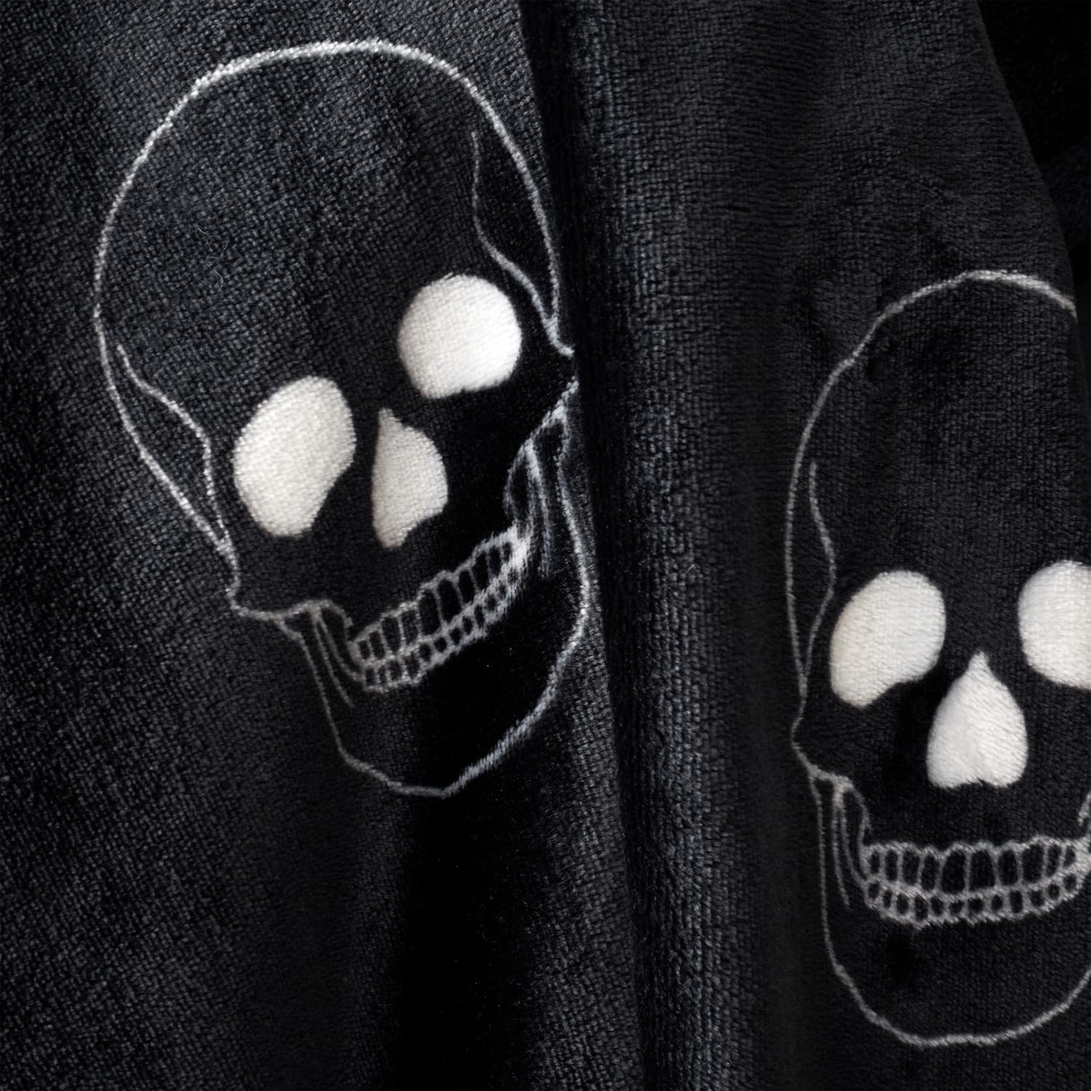 Catherine Lansfield Skulls Throw - Skulls Throw