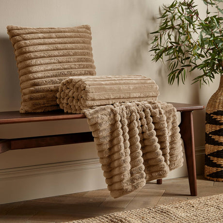 Catherine Lansfield Cosy Ribbed Velvet Throw – Natural – 130cm x 170cm - Cosy Ribbed Natural Group