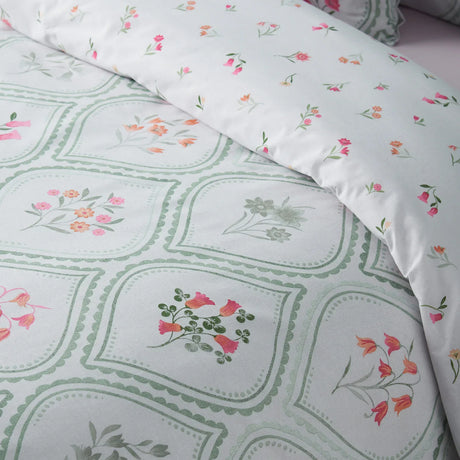 Catherine Lansfield Cameo Floral Soft Green Reversible Duvet Cover Set - Soft Green image 3