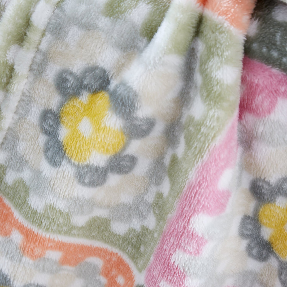 Catherine Lansfield Crochet Print Throw – Pink – 130cm x 170cm - Crochet Print Throw