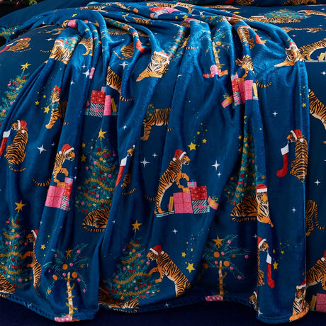 Catherine Lansfield Christmas Tiger Cosy Throw - Christmas Tiger Throw