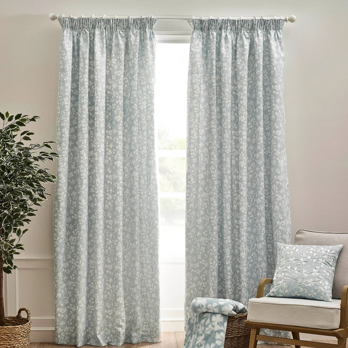 Catherine Lansfield Brooke Floral Duck Egg Blue Lined Eyelet Curtains Pair - Duck Egg Blue image 6