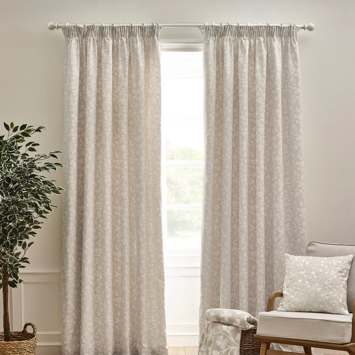 Catherine Lansfield Brooke Floral Duck Egg Blue Lined Eyelet Curtains Pair - Duck Egg Blue image 11