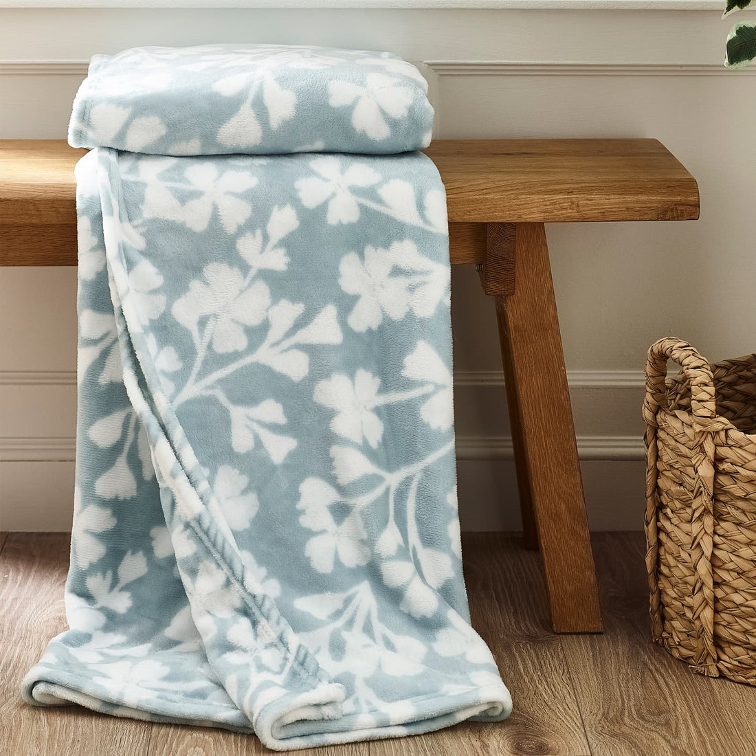 Catherine Lansfield Brooke Floral Throw Blanket 200cm x 240cm