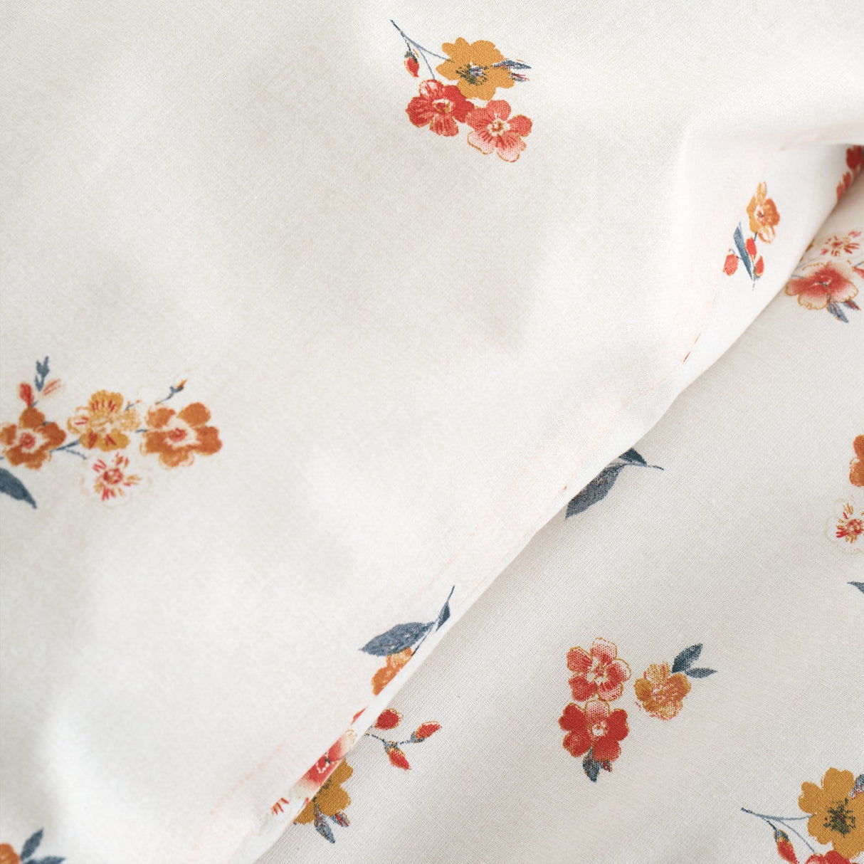Catherine Lansfield Frill Ditsy Floral Duvet Cover Set - Frill Ditsy Floral Duvet Set