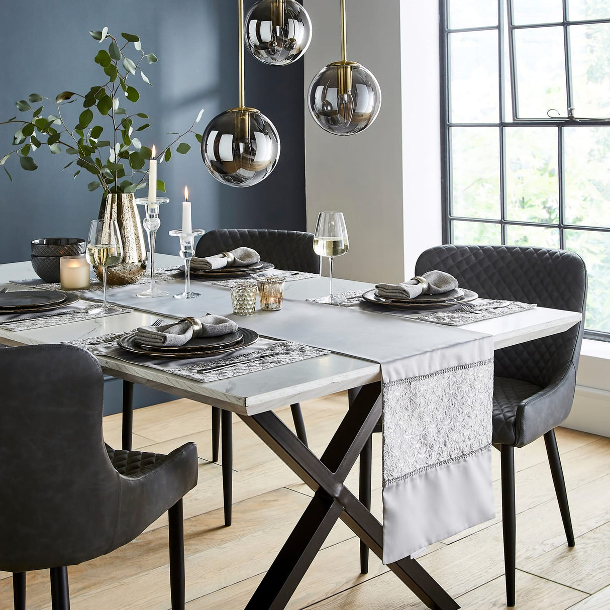 Catherine Lansfield Deco Sequin Placemats 4 Pack Silver - Deco Sequin Dining Placemat Silver