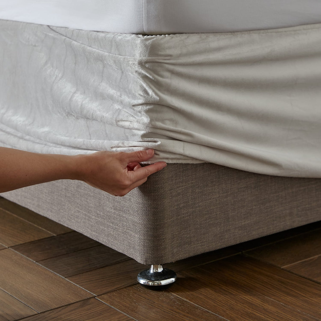 Catherine Lansfield Kingsley Divan Base Wrap - Kingsley Base Wrap Cream